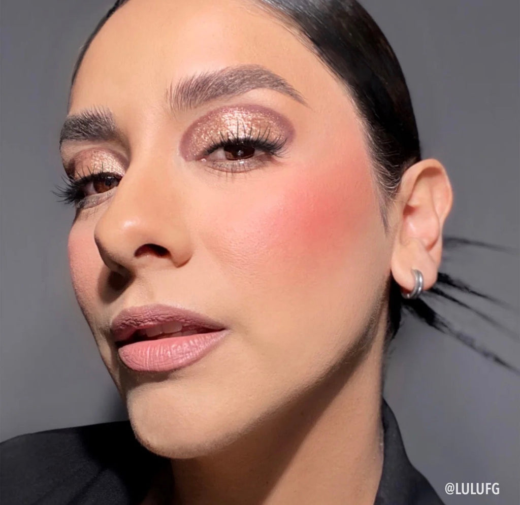 Moira DIAMOND DAZE LIQUID SHADOW (029, COMMITTED)