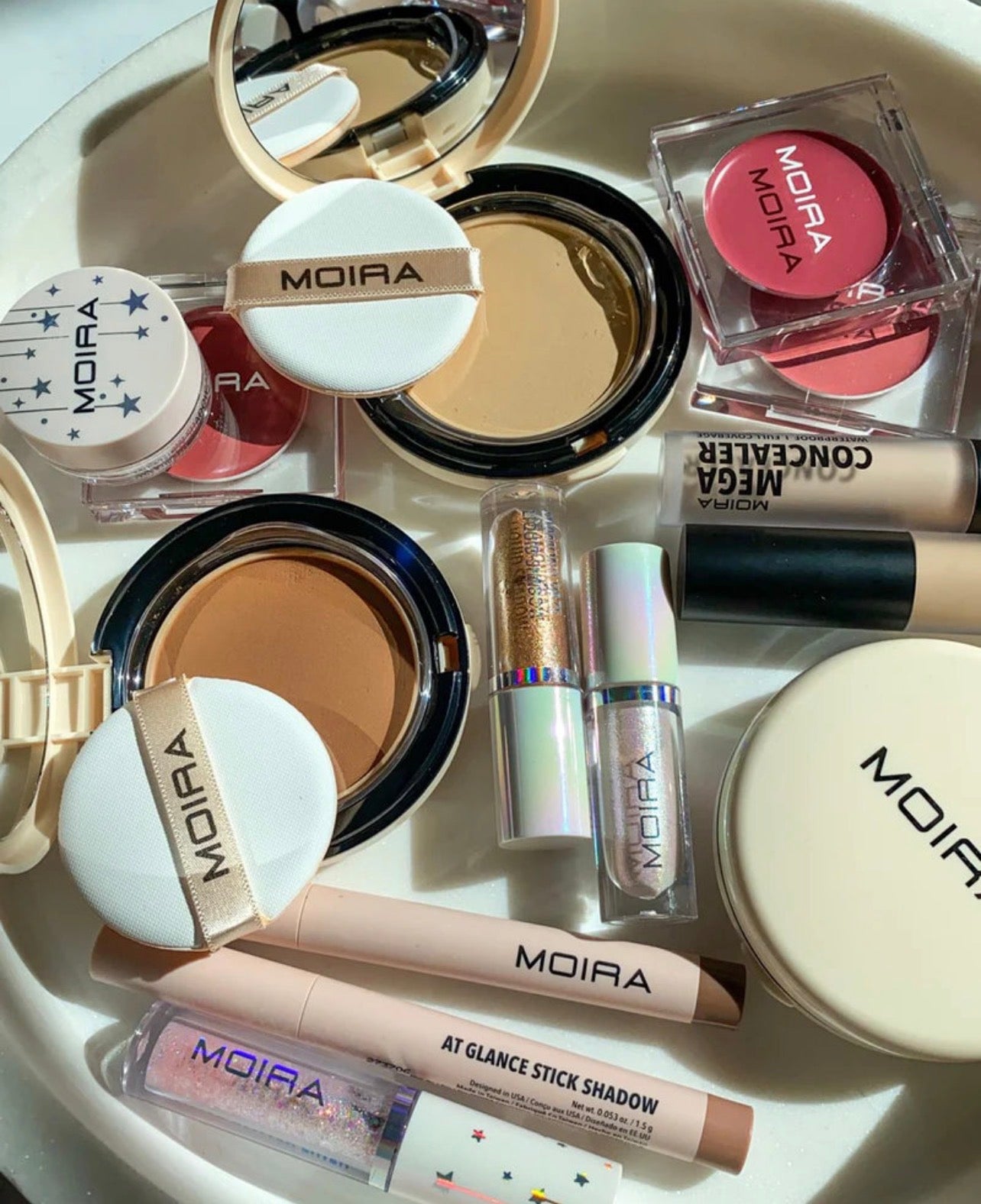 Moira COMPLETE WEAR™ POWDER FOUNDATION (300W)