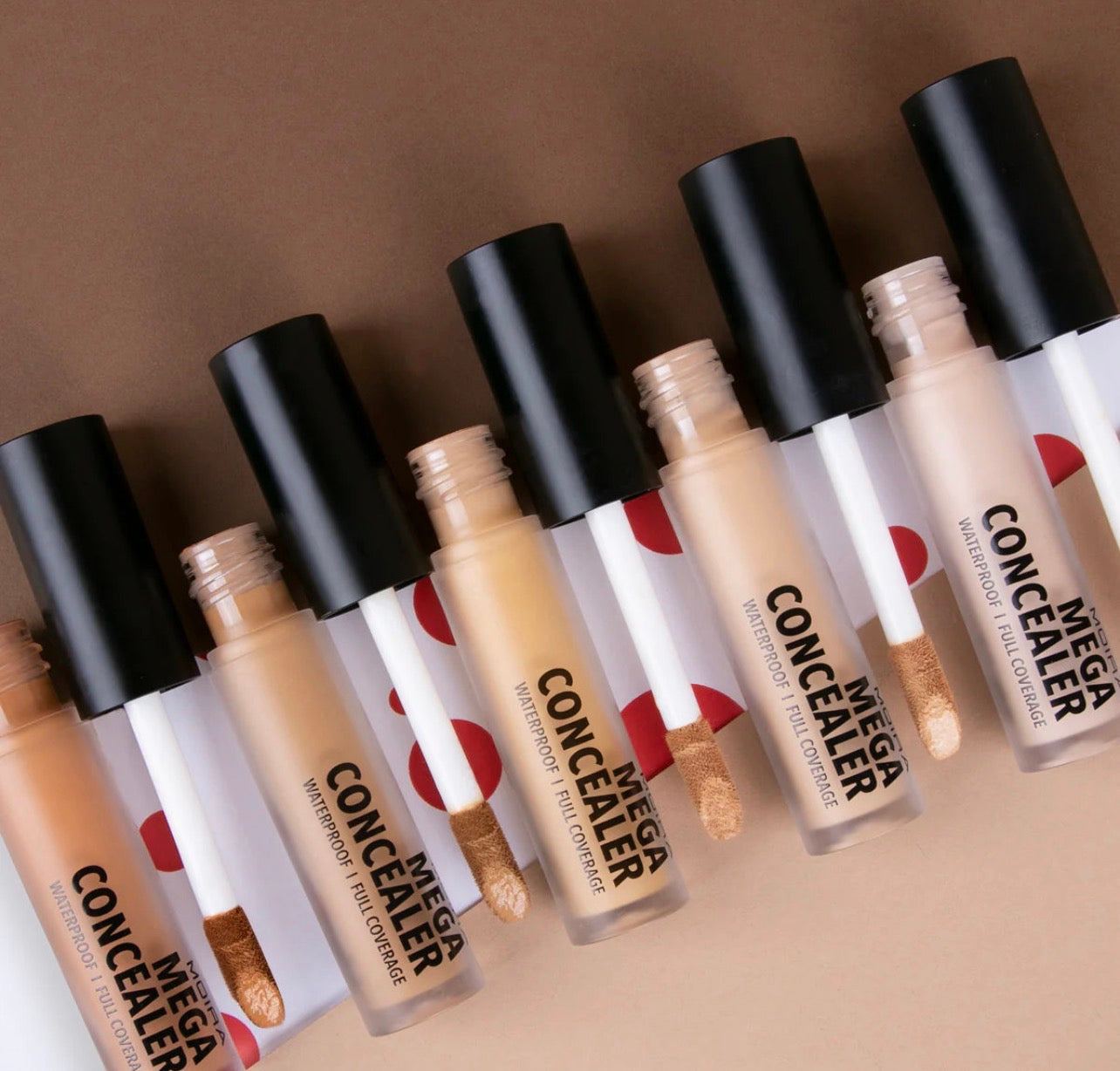 Moira MEGA CONCEALER™ (175, WARM OAT)