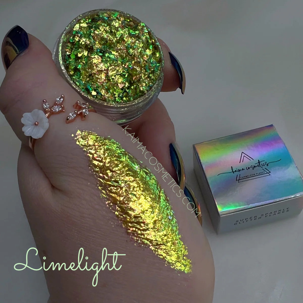 CHAMELEON EYESHADOW FLAKES - LIMELIGHT