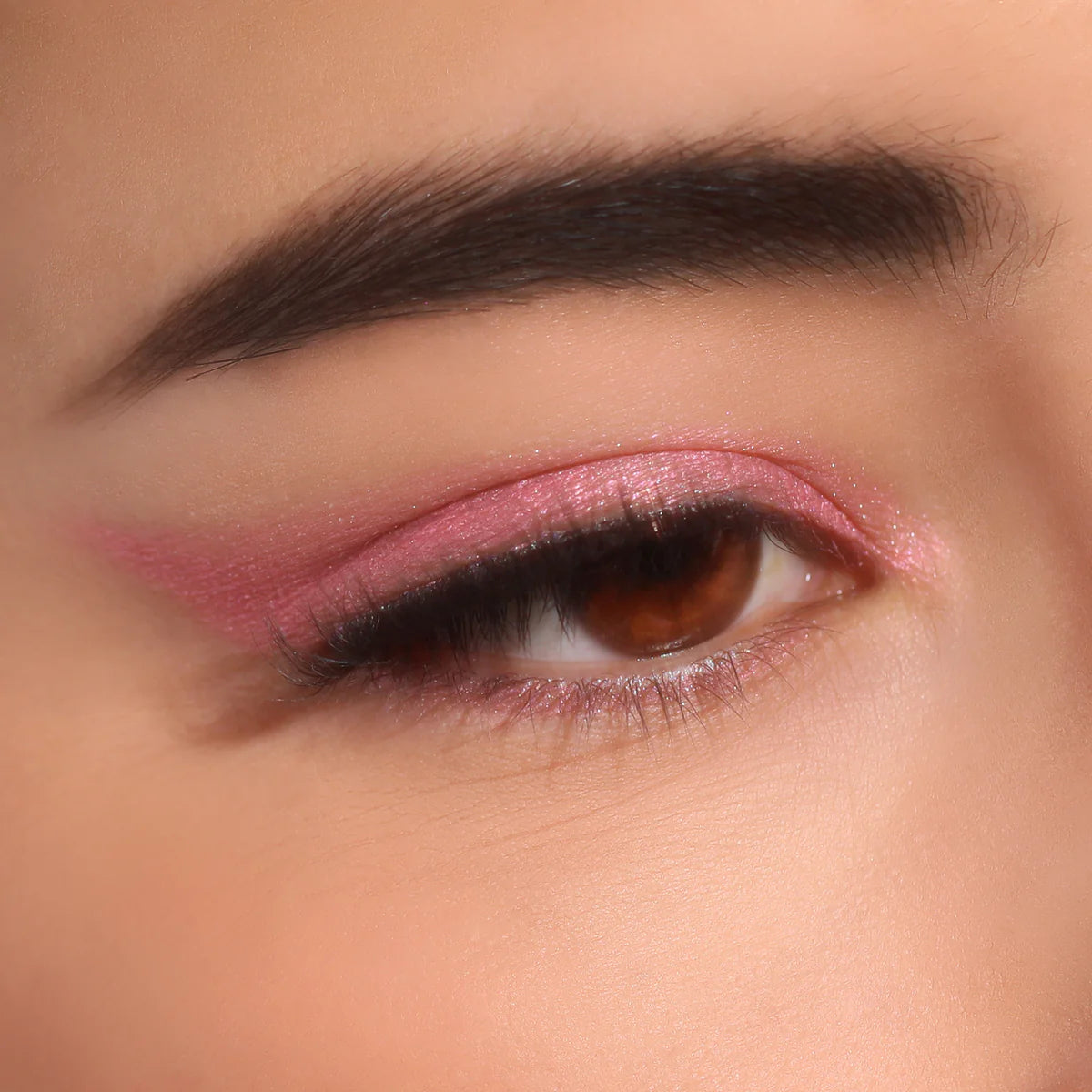 MOIRA- STATEMENT SHIMMER LINER (006, SWEET PINK)