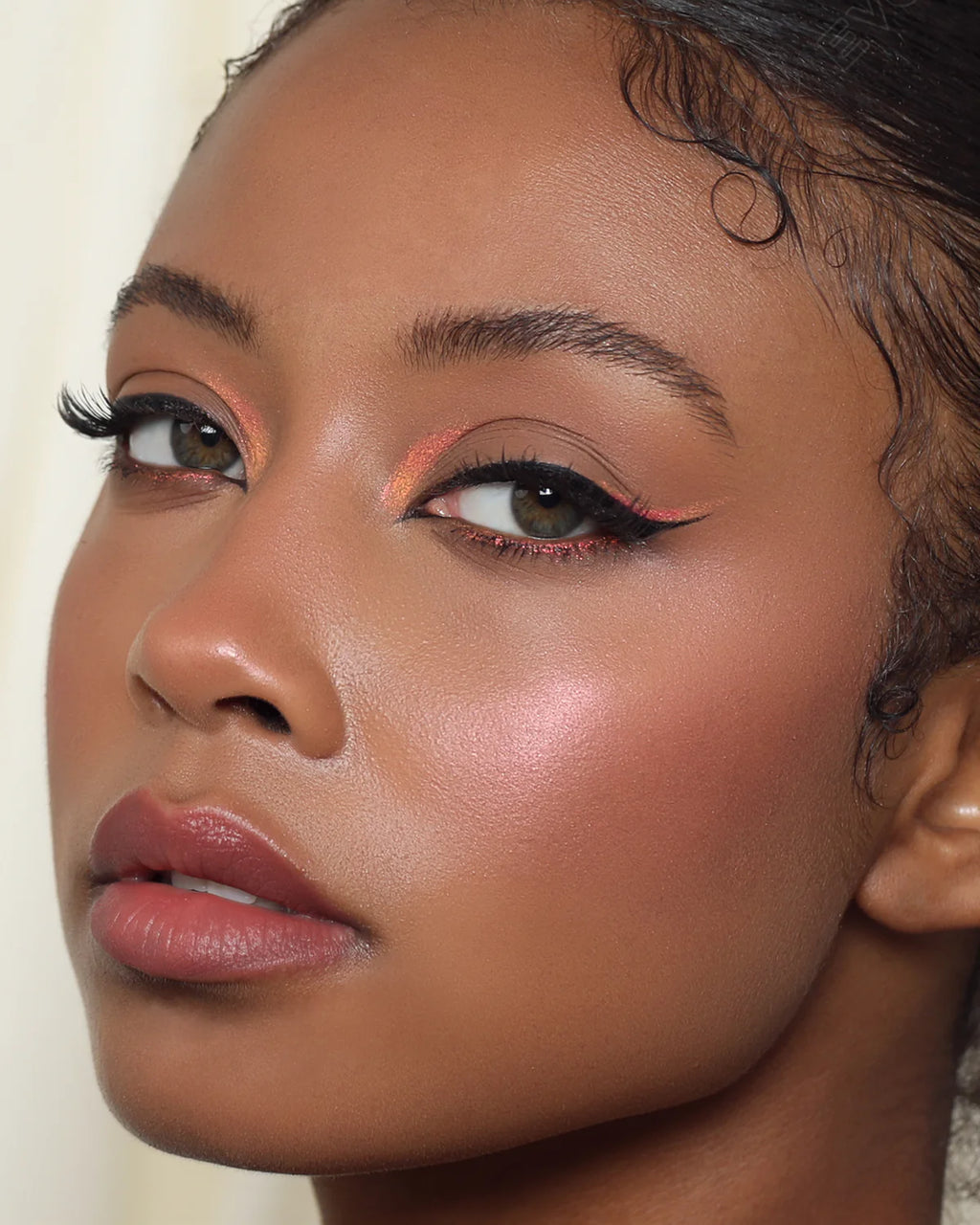 Moira SUPERNOVA MULTICHROME GEL LINER (014, PRISMATICA)