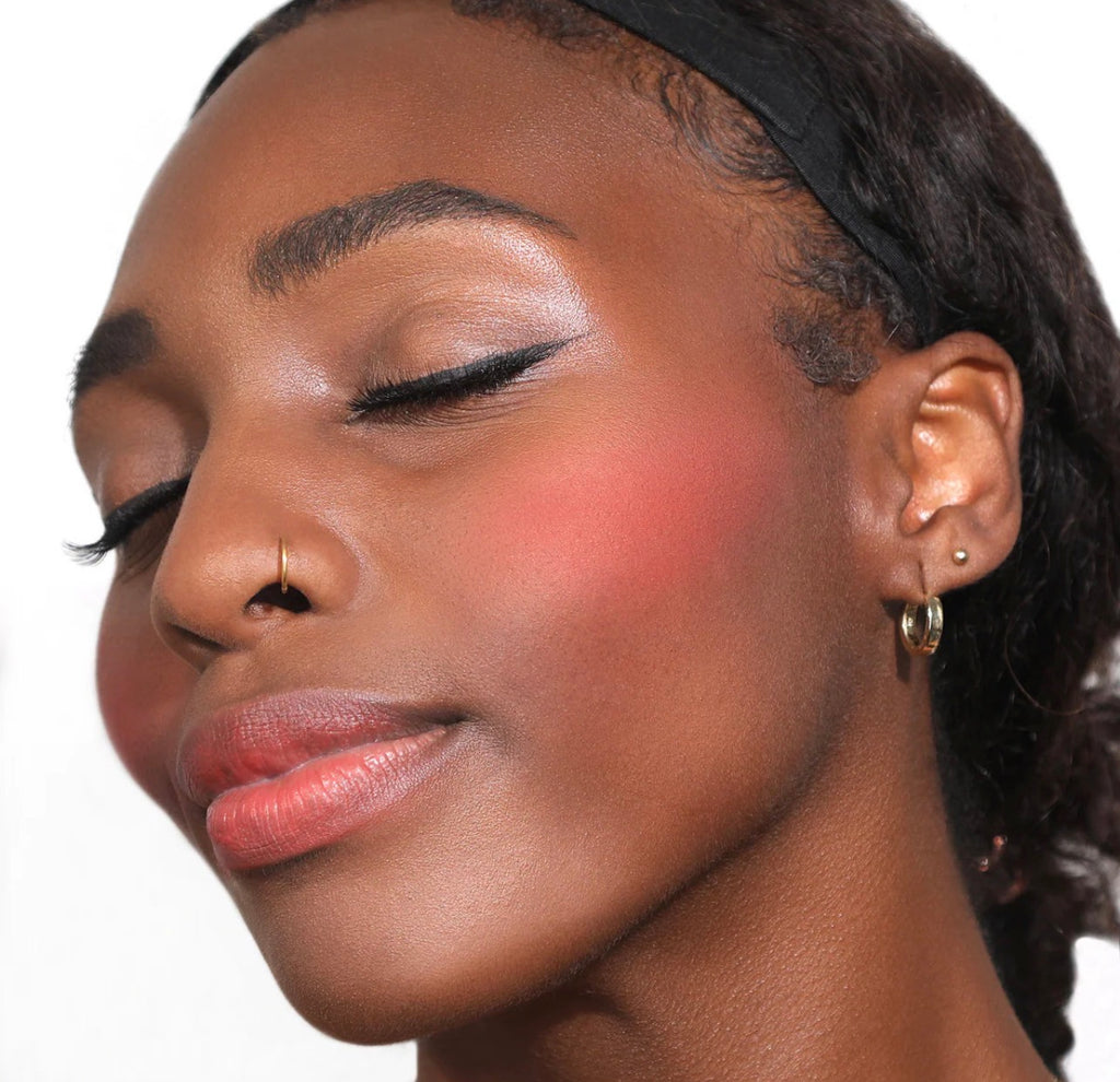LOVE STEADY LIQUID BLUSH (012, ILY)