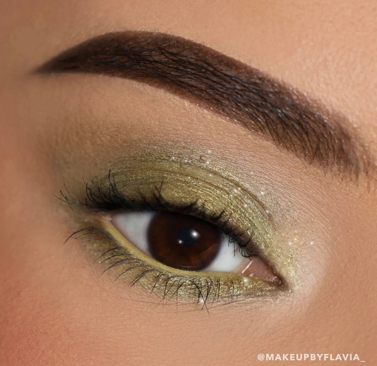 Moira EVERLUST SHIMMER CREAM SHADOW (010, OLIVE GROVE)
