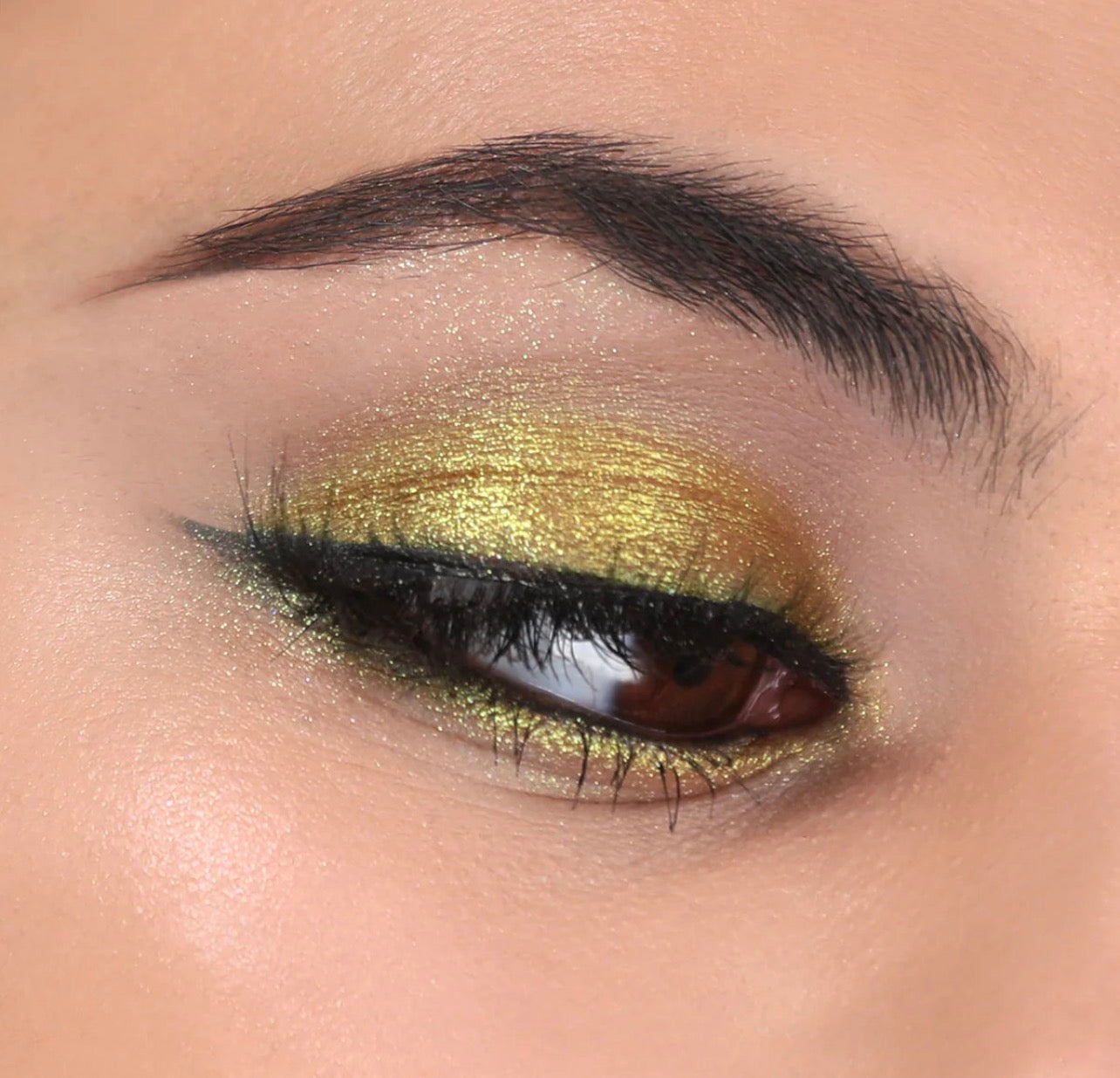 CHROMA LIGHT SHADOW (015, UNBOTHERED)