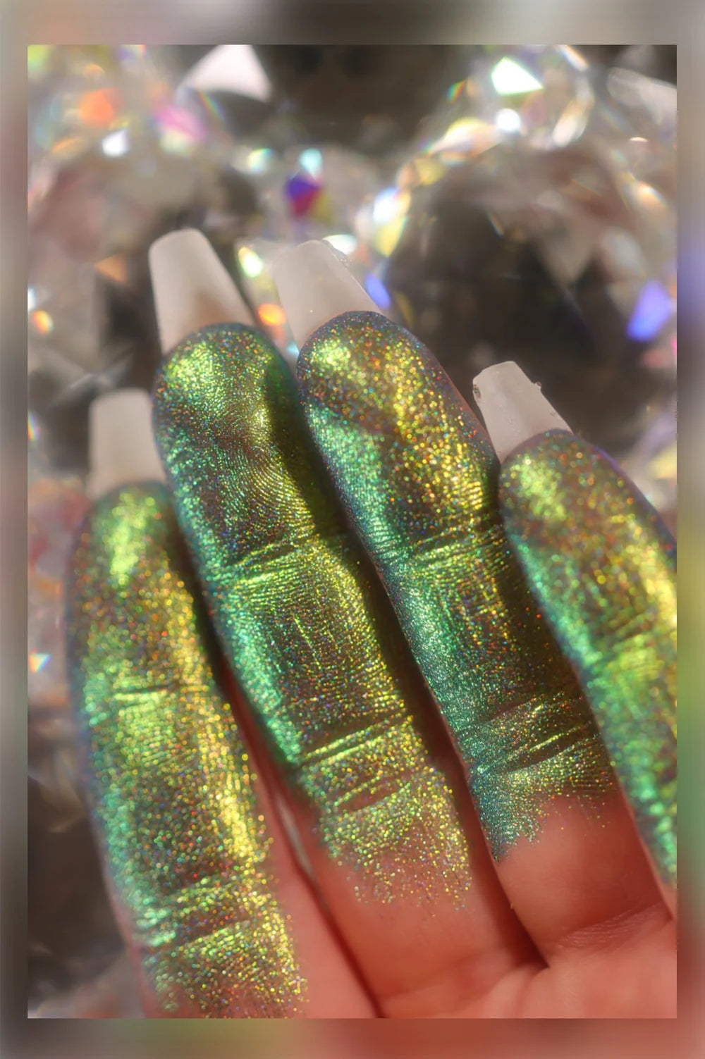 HOLOGRAPHIC MULTICHROME LIQUID GLITTER EYESHADOW - EMERELDA