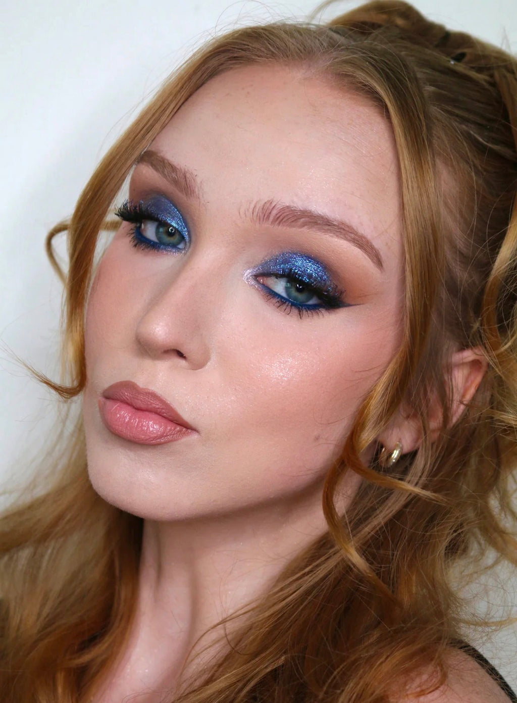 Moira DIAMOND DAZE LIQUID SHADOW (032, MERMAID DREAM)