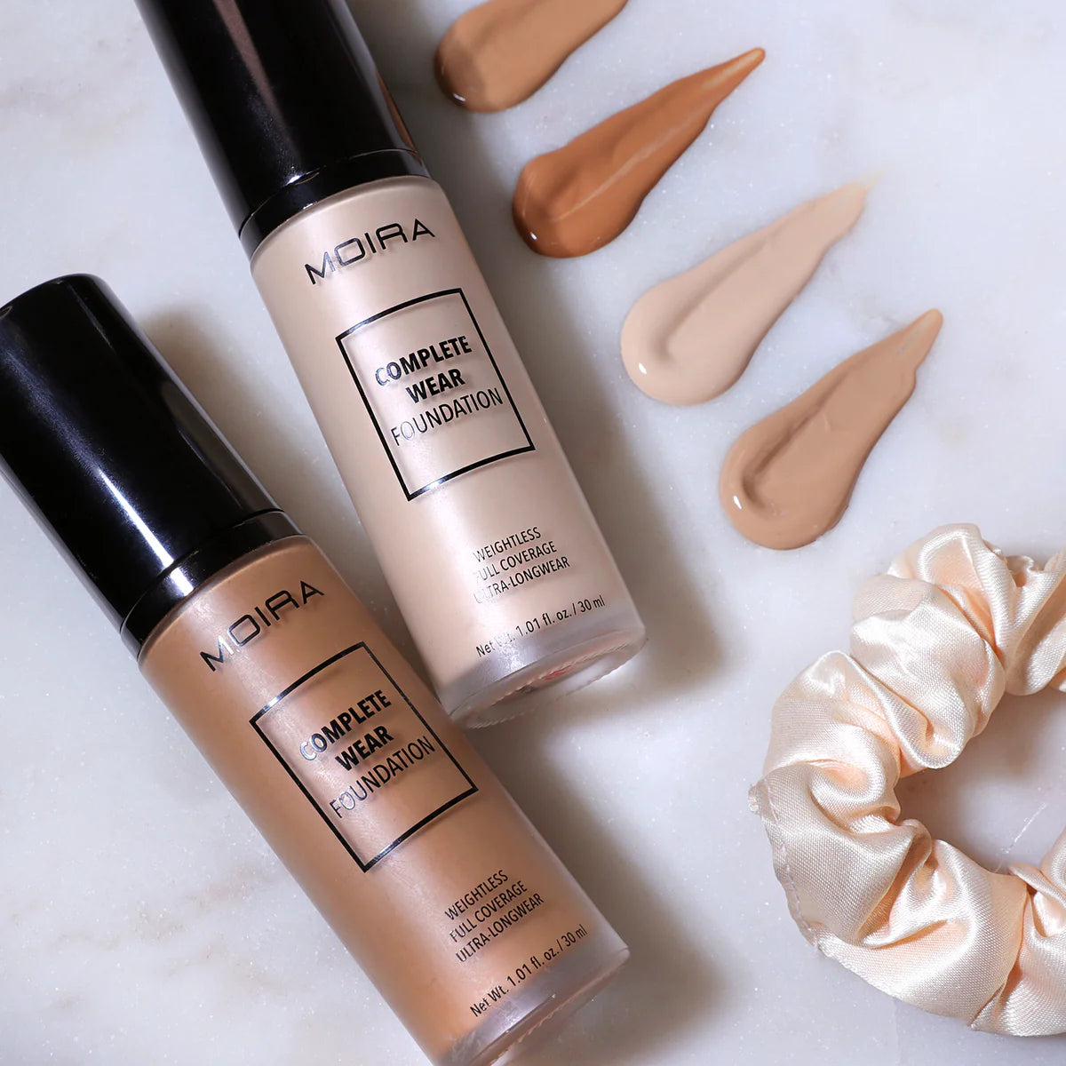 COMPLETE WEAR™ FOUNDATION (100, LIGHT IVORY)