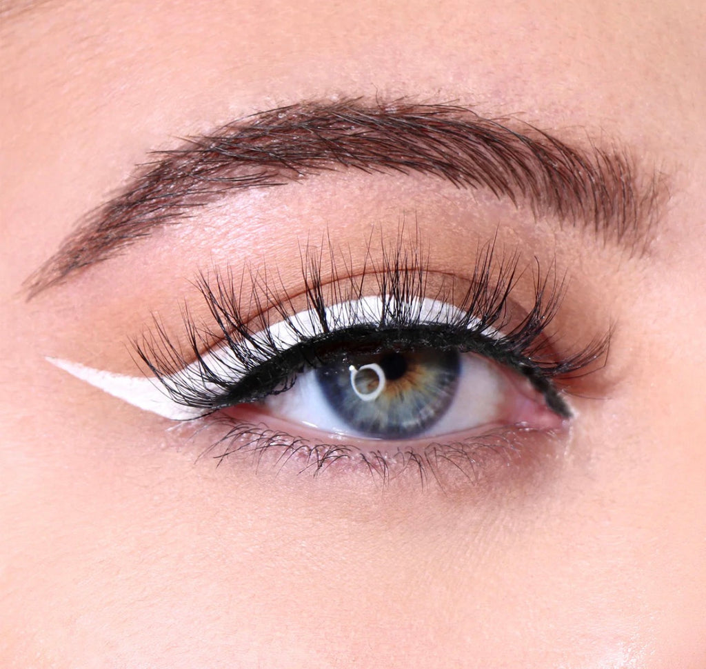 Moira EYE CATCHING DIP LINER (002, WHITE)
