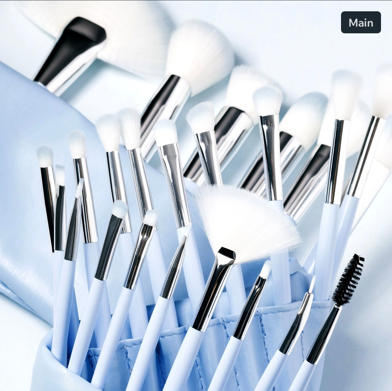 BEAUTY CREATIONS BUBBLE GUM 24PC BRUSH SET